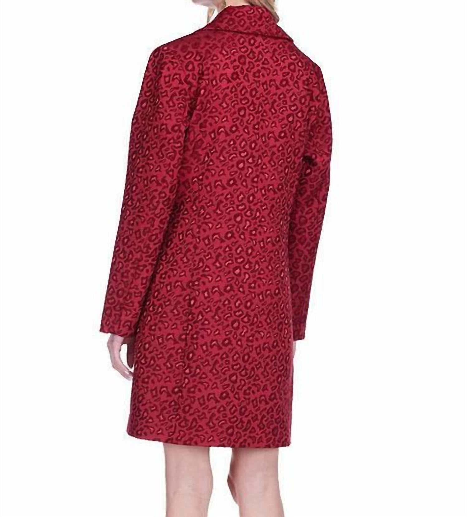 Jade - Collar Fitted Coat