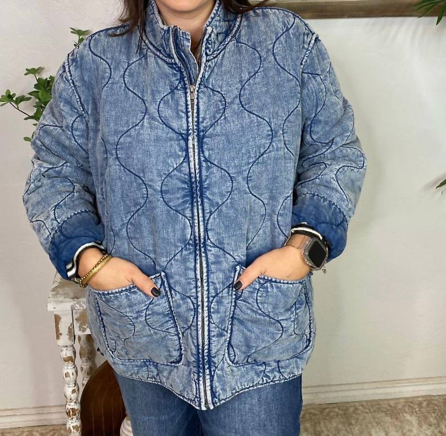 Ee:Some - Washed Denim Quilted Jacket - Curvy