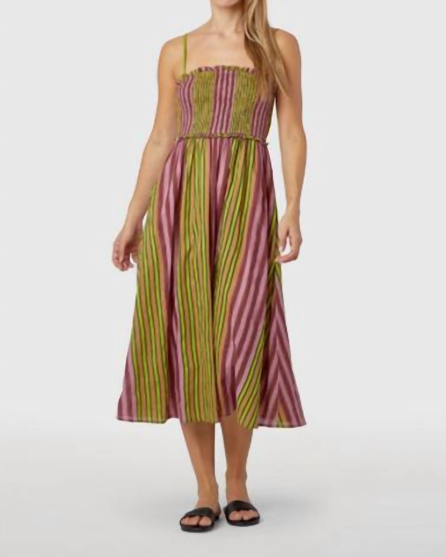 Livro - Smocked Midi Dress