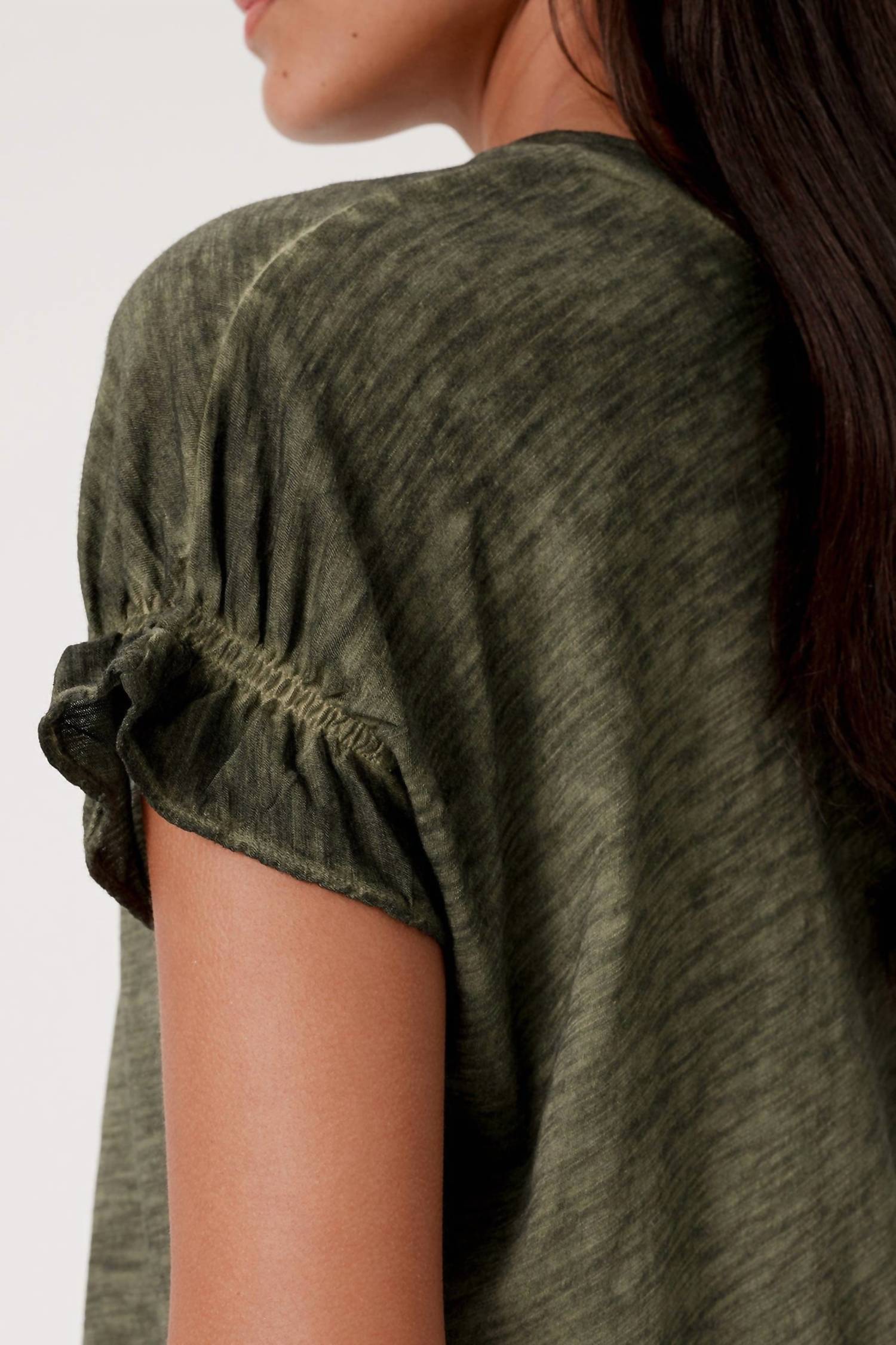 Goldie - Puff & Ruffle Sleeve Tee