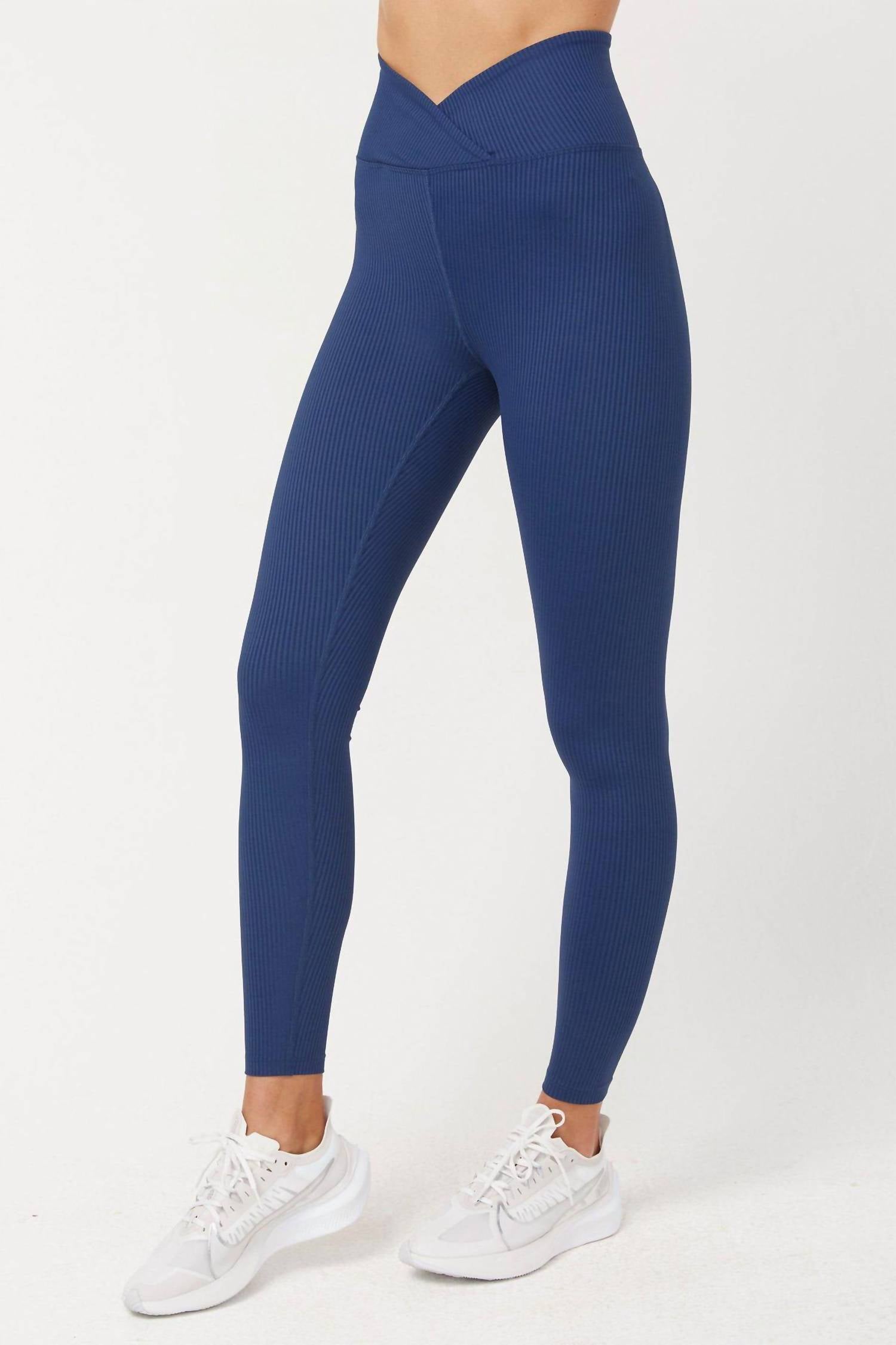 YEAR OF OURS Ribbed Veronica Legging in navy - women's pants