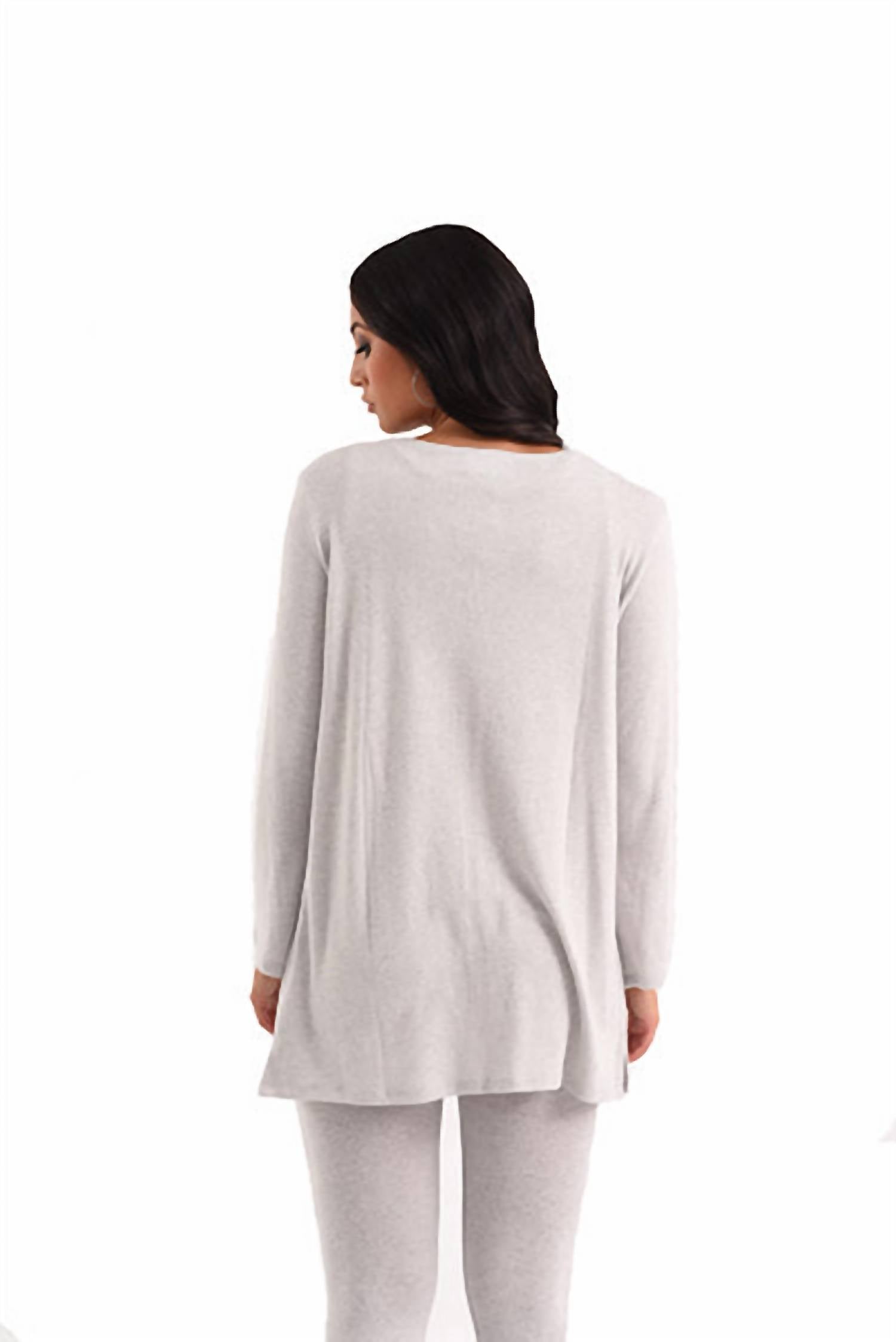 Emma Grommet V-Neck Kashmira Top