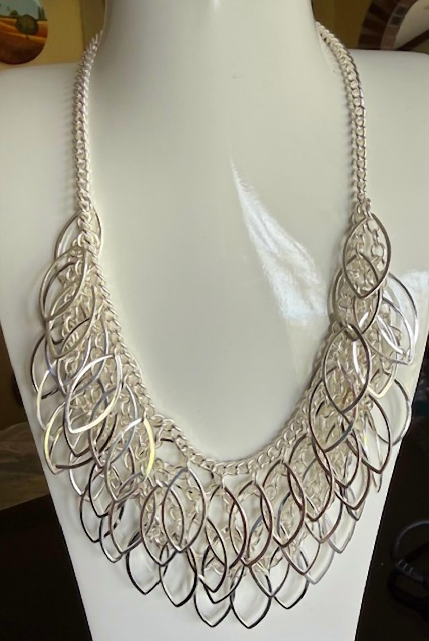 All That Glitterz - Women's Shiny Fringe Necklace