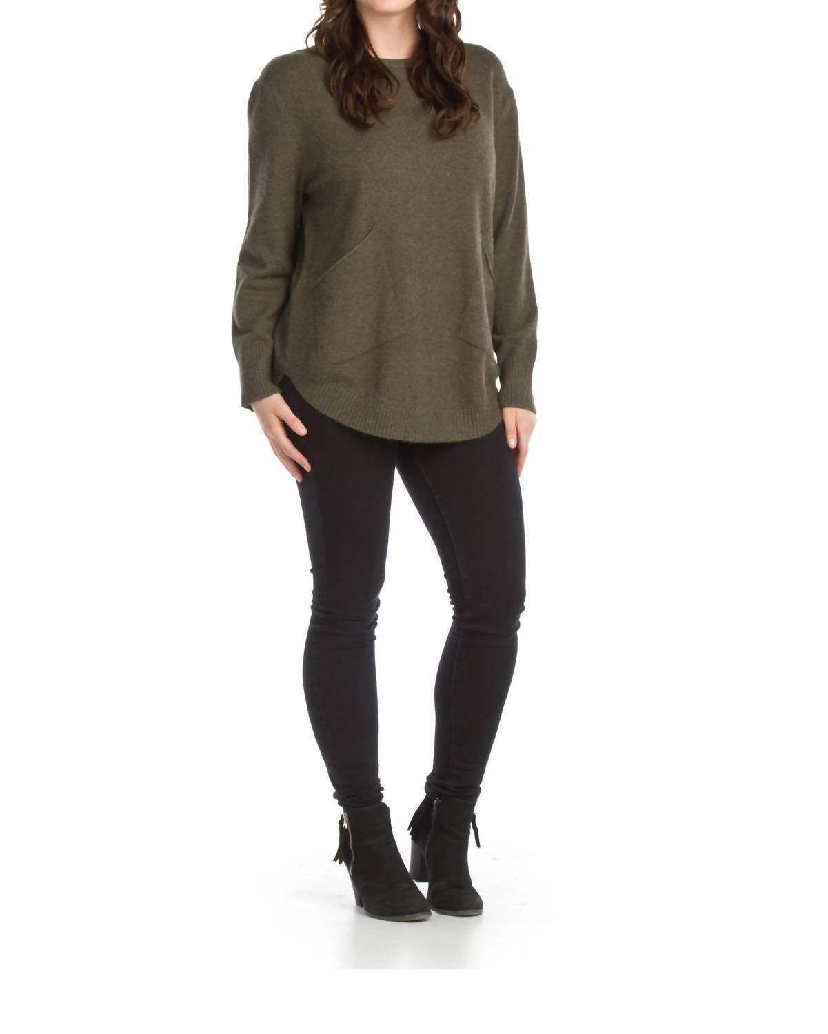 Papillon - Rounded Hem Tunic Sweater