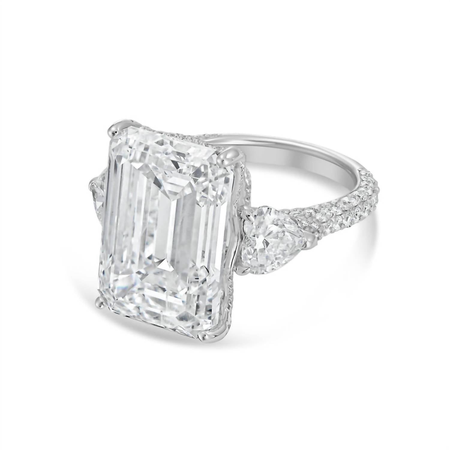 Diana M Jewels - Women's Emerald, Heart & Round Lab-Grown Diamond Fashion Ring (15.40 Ct) - Signature