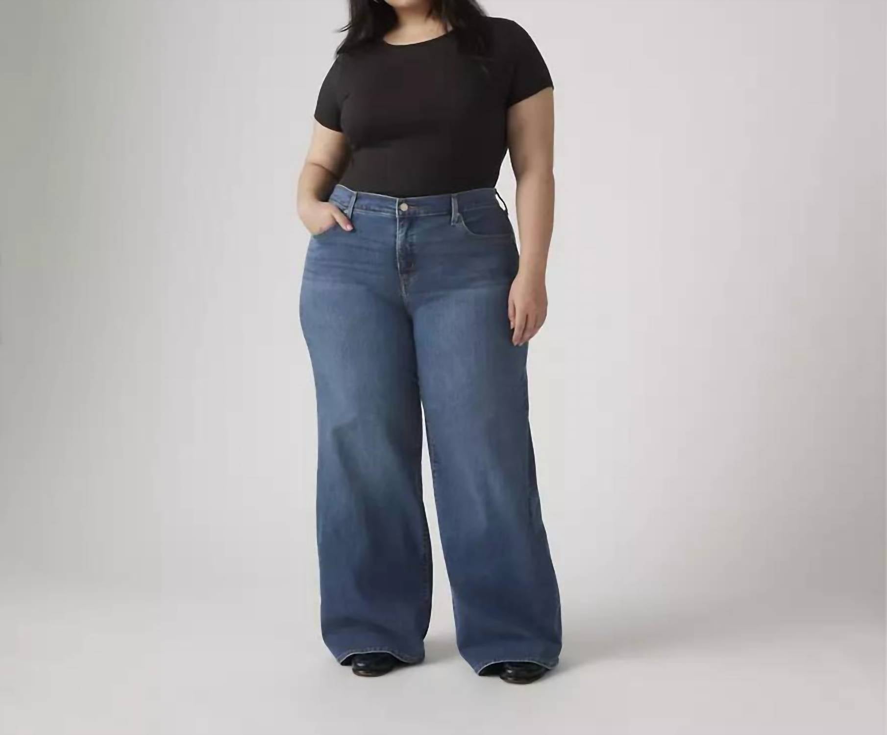 LEVI'S Mid Rise 318 Shaping Jeans - Plus Size in clever girl - women's jeans - detail view