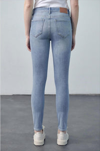 Courtney High Rise Skinny Jean