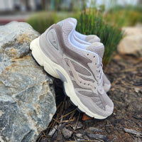 SAUCONY Men's Progrid Omni 9 Shoe in premium grey - men's sneaker - view 5