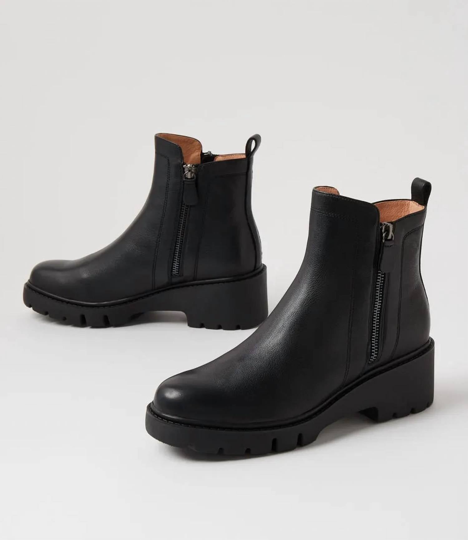 Django & Juliette - Women's Umee Ankle Boots