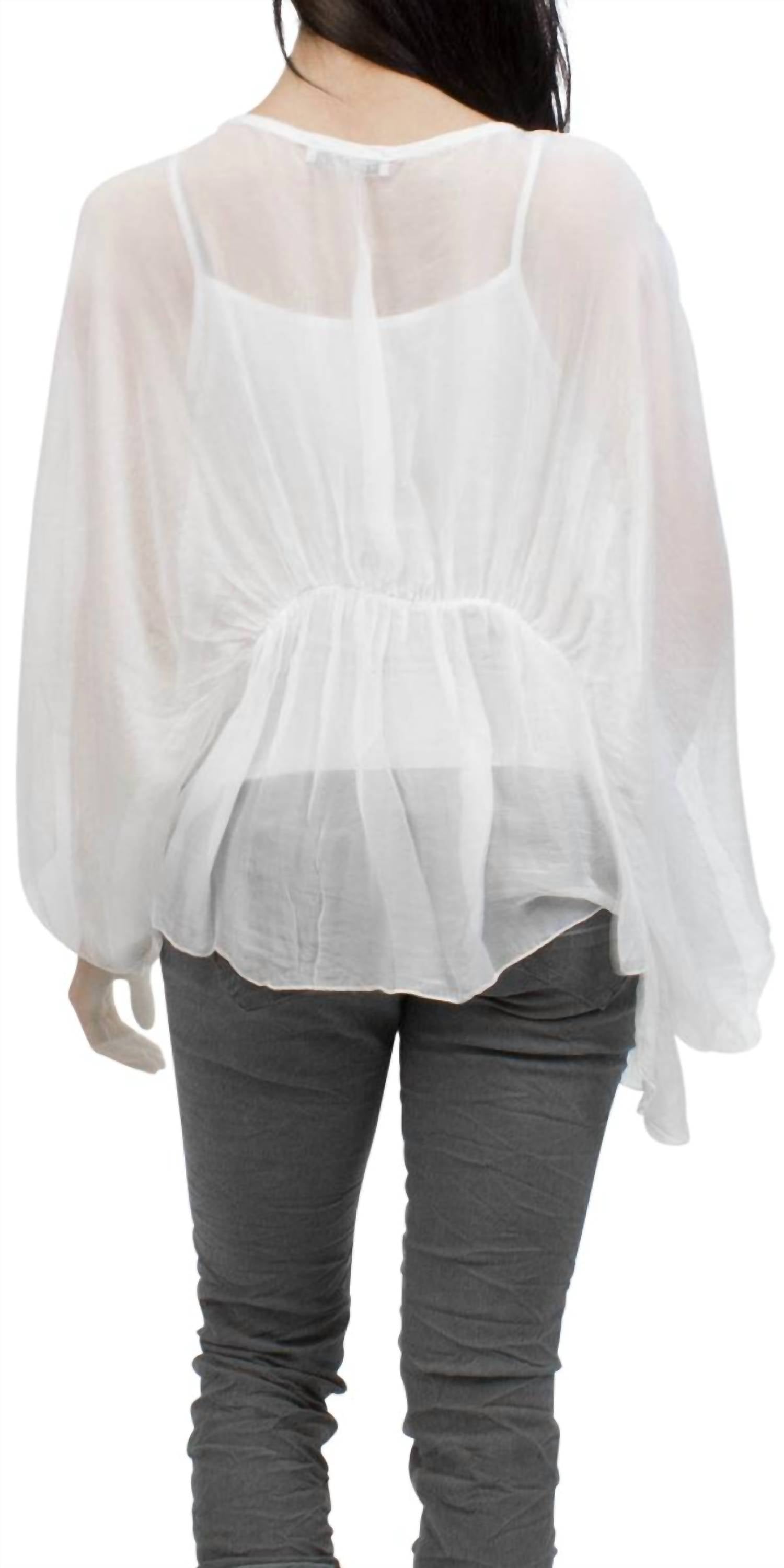 Gigi Moda - Paolita Bat-wing Scoop Neck Blouse
