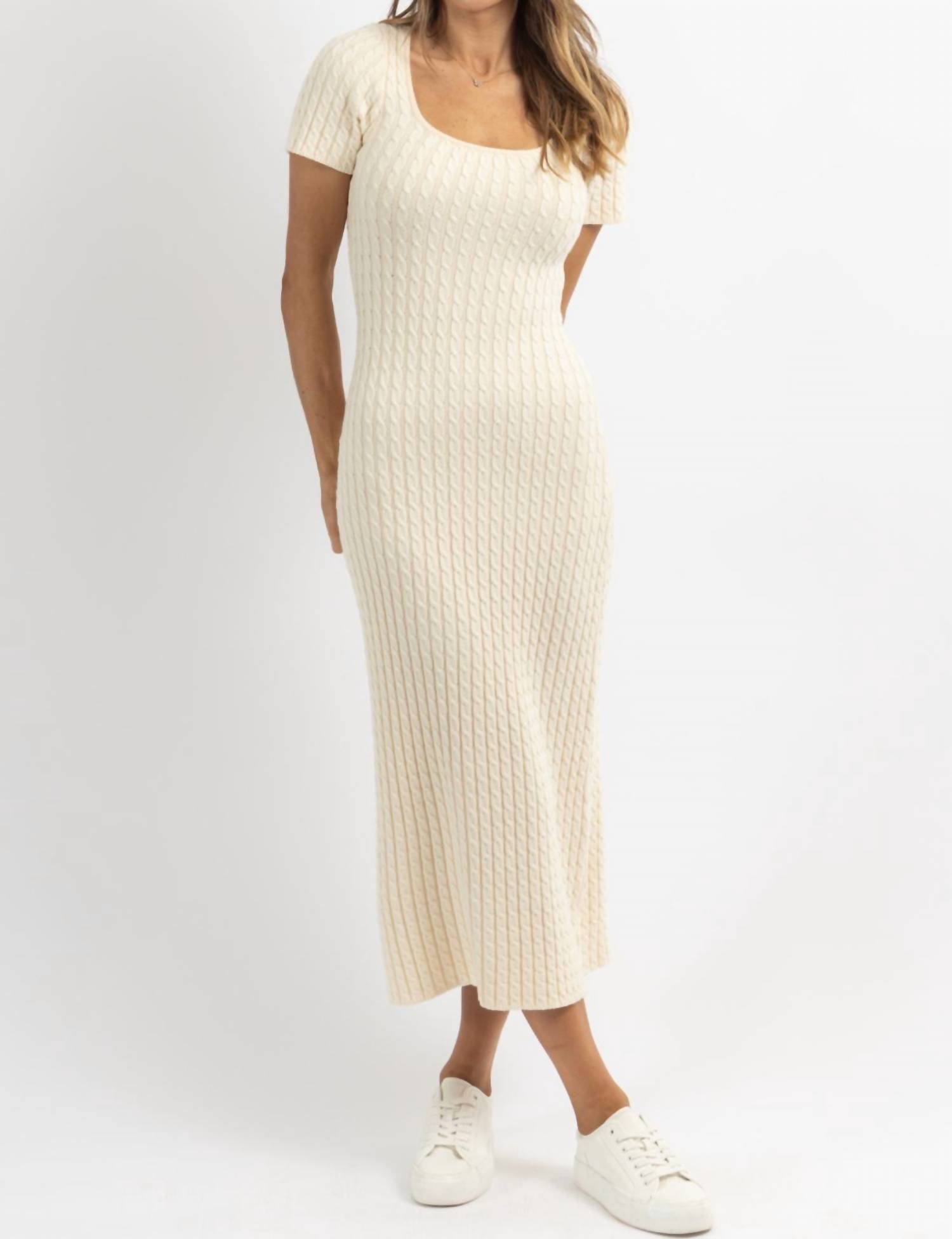 Lalavon - Veda Cableknit Maxi Dress