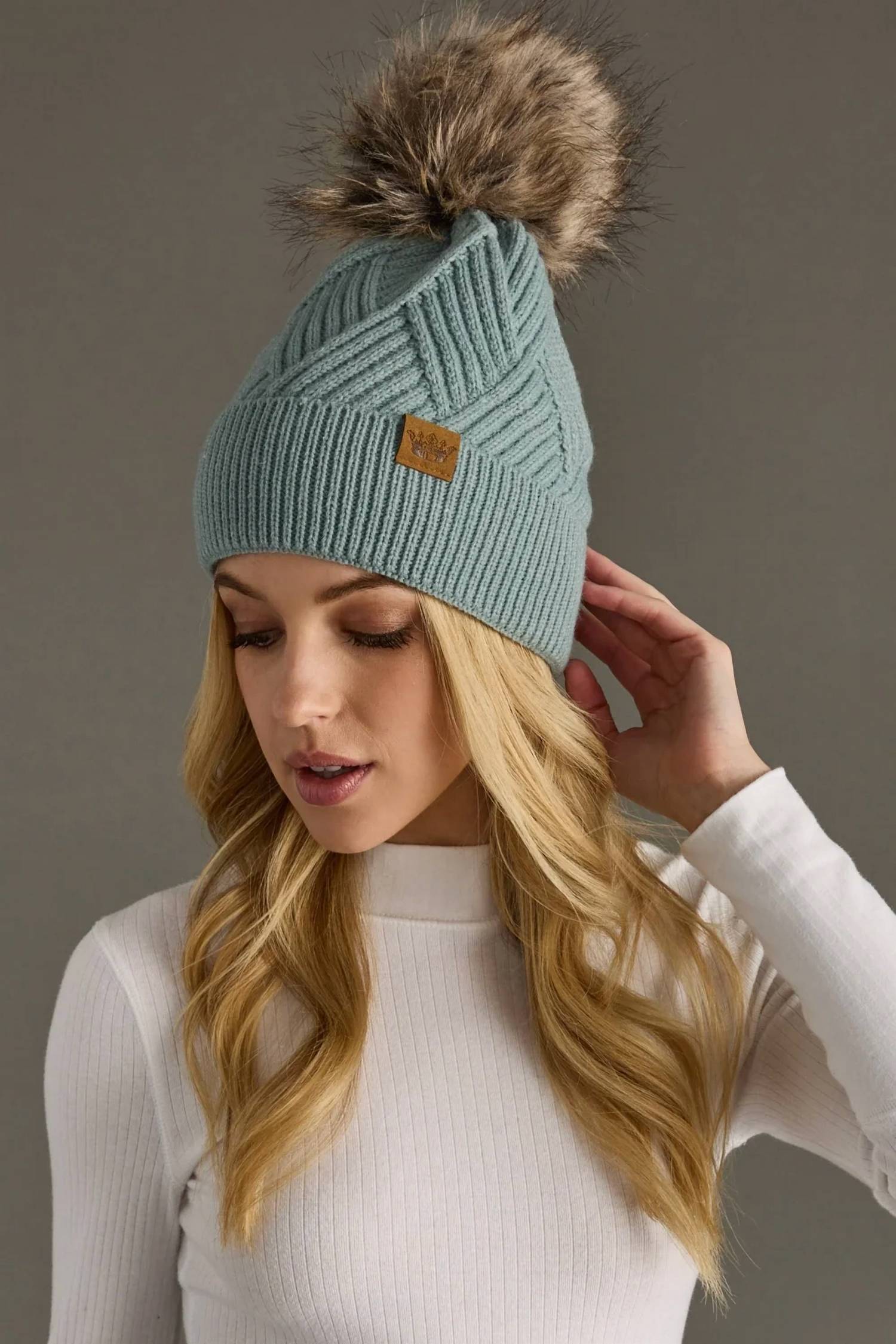 Panache - Women's Knit Pom Hat