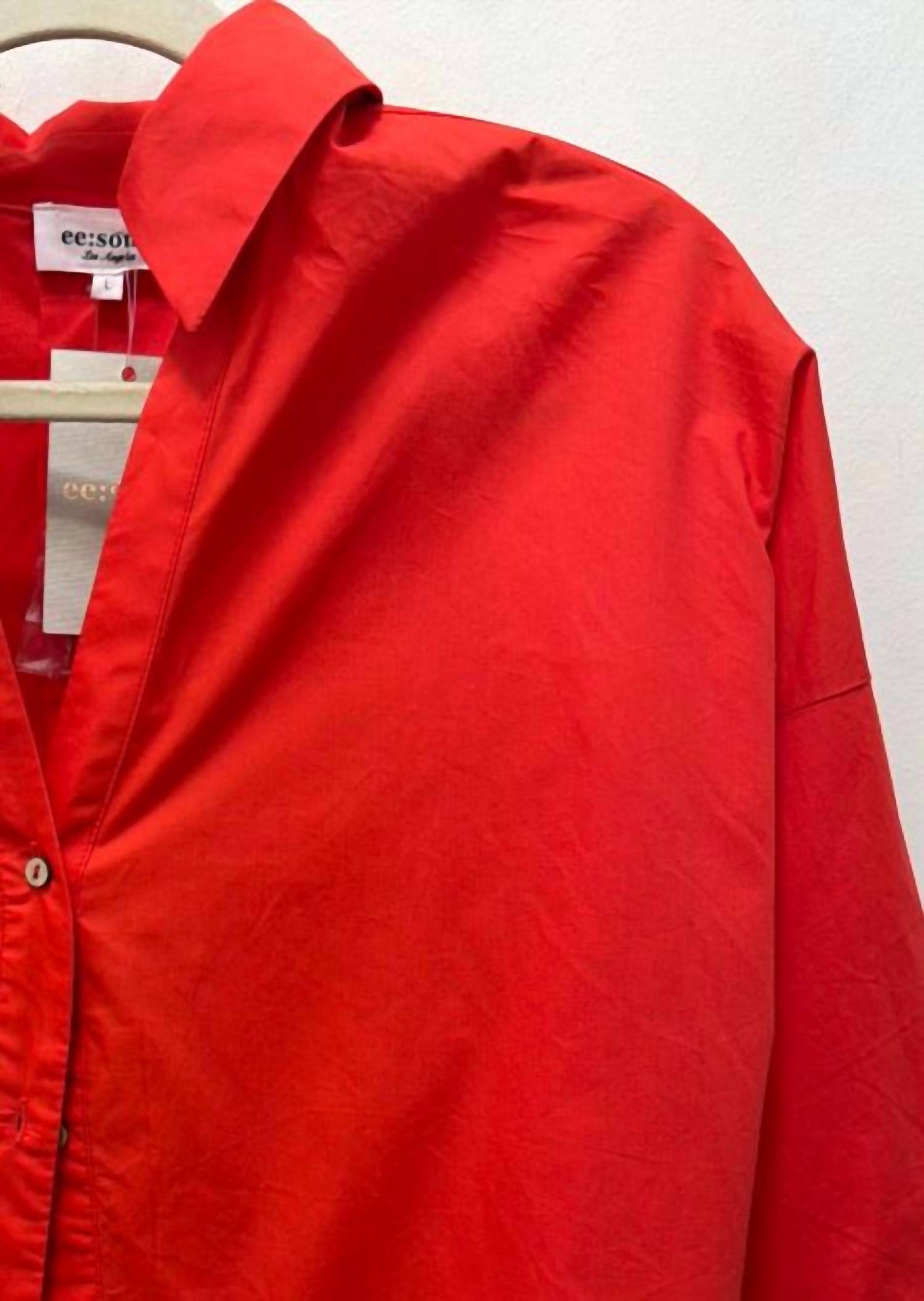 Eesome - Women's Back Pleat Button Down Top