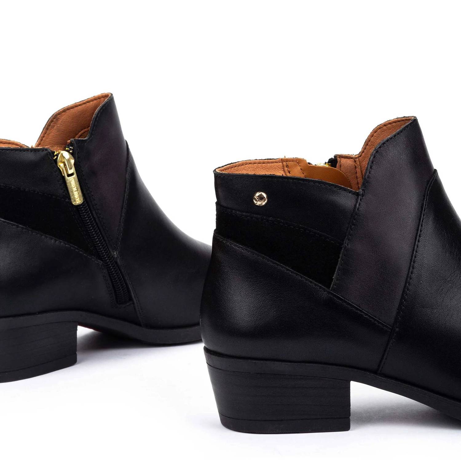 Pikolinos - Women's Daroca Ankle Boot - Wide