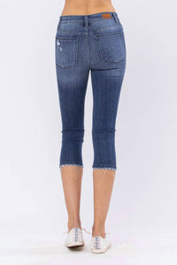 Judy Blue - Mid-rise Contrast Patch Skinny Capri Jeans