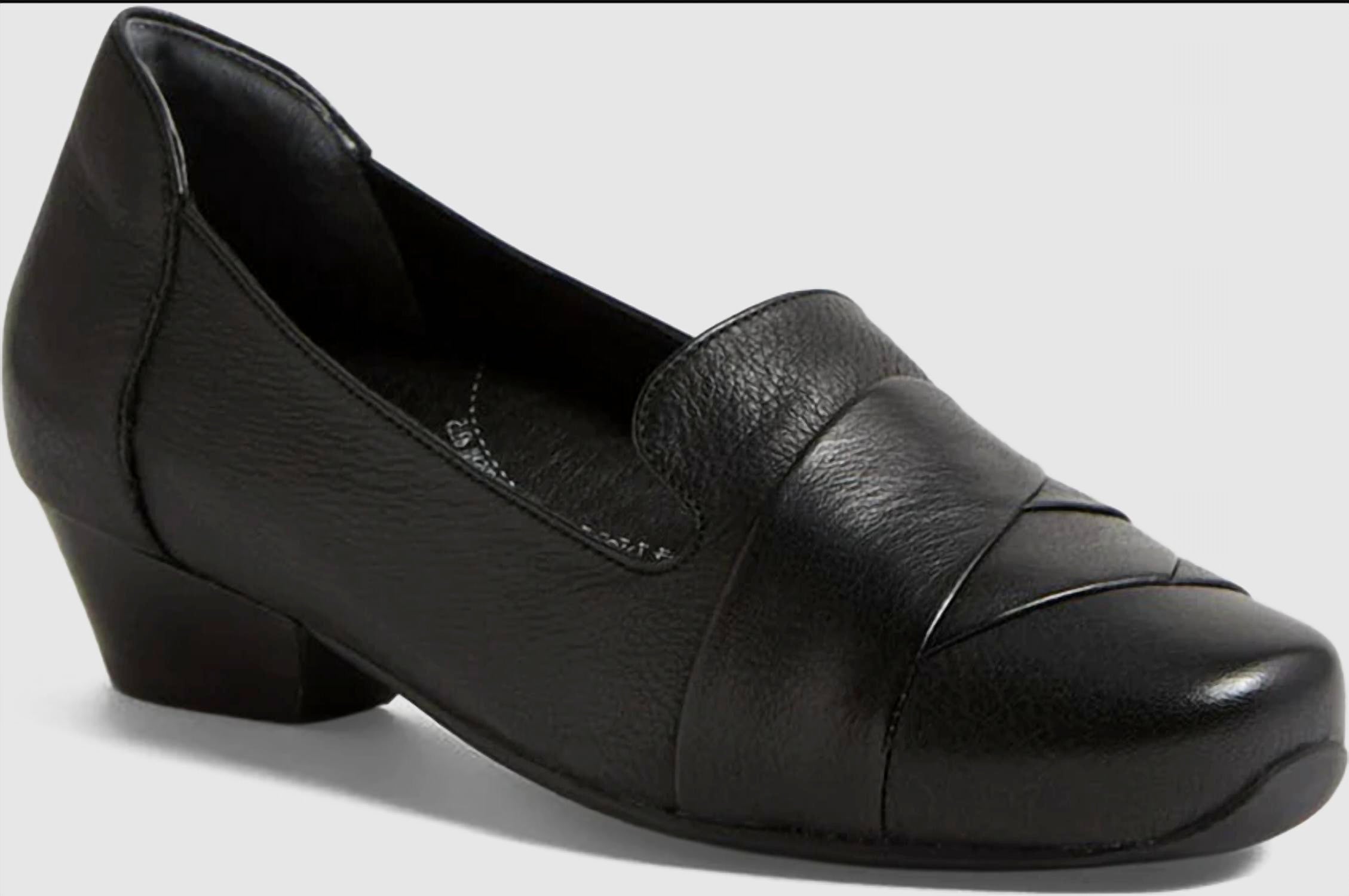 Ziera Women's Celyn Loafer in black leather - women's flats