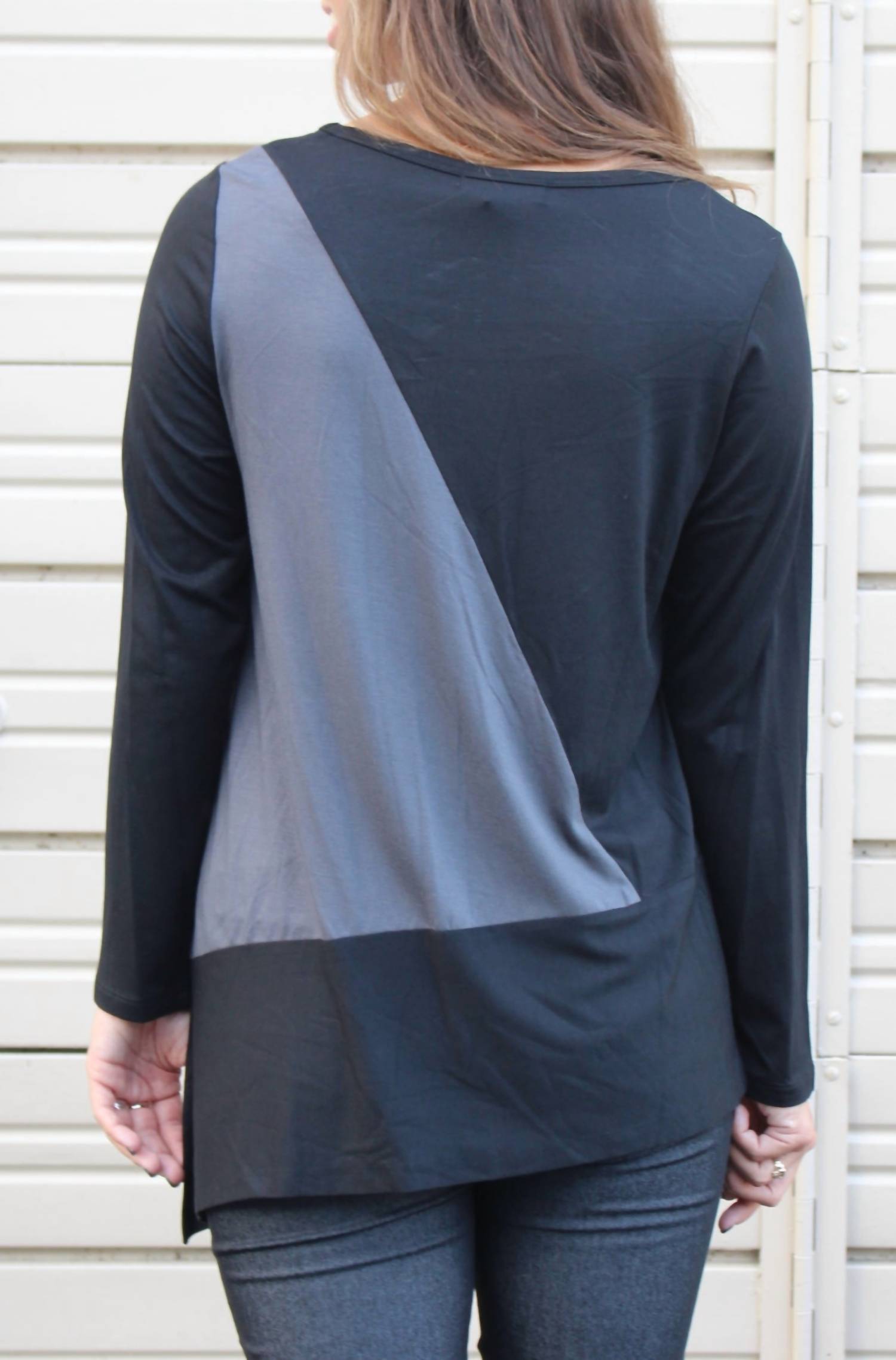 Comfy Usa - Clara Color Block Asymmetrical Top