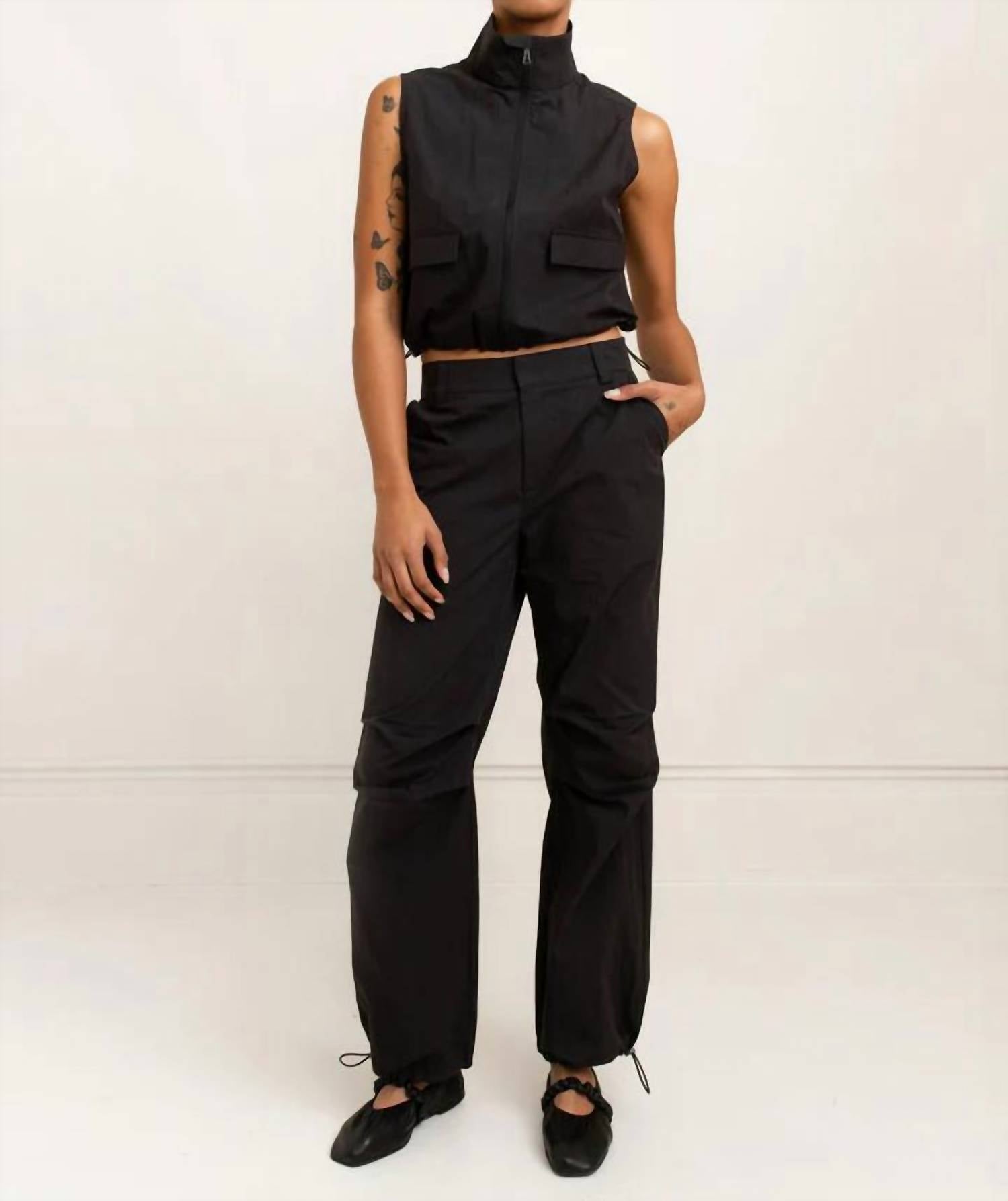 Paper Label - Sabine Vest