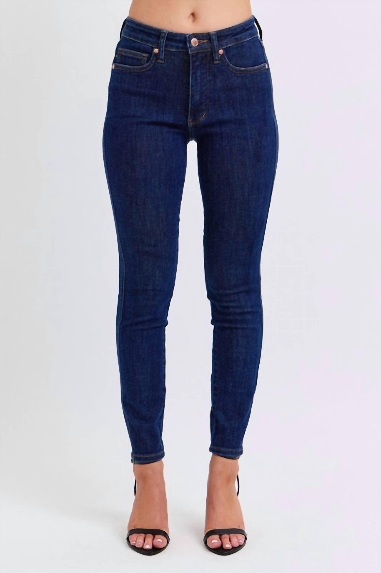Judy Blue - Mid Rise Classic Skinny Wash Jeans