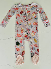 Posh Peanut - Baby Girls Holly Ruffled Zippered Footie