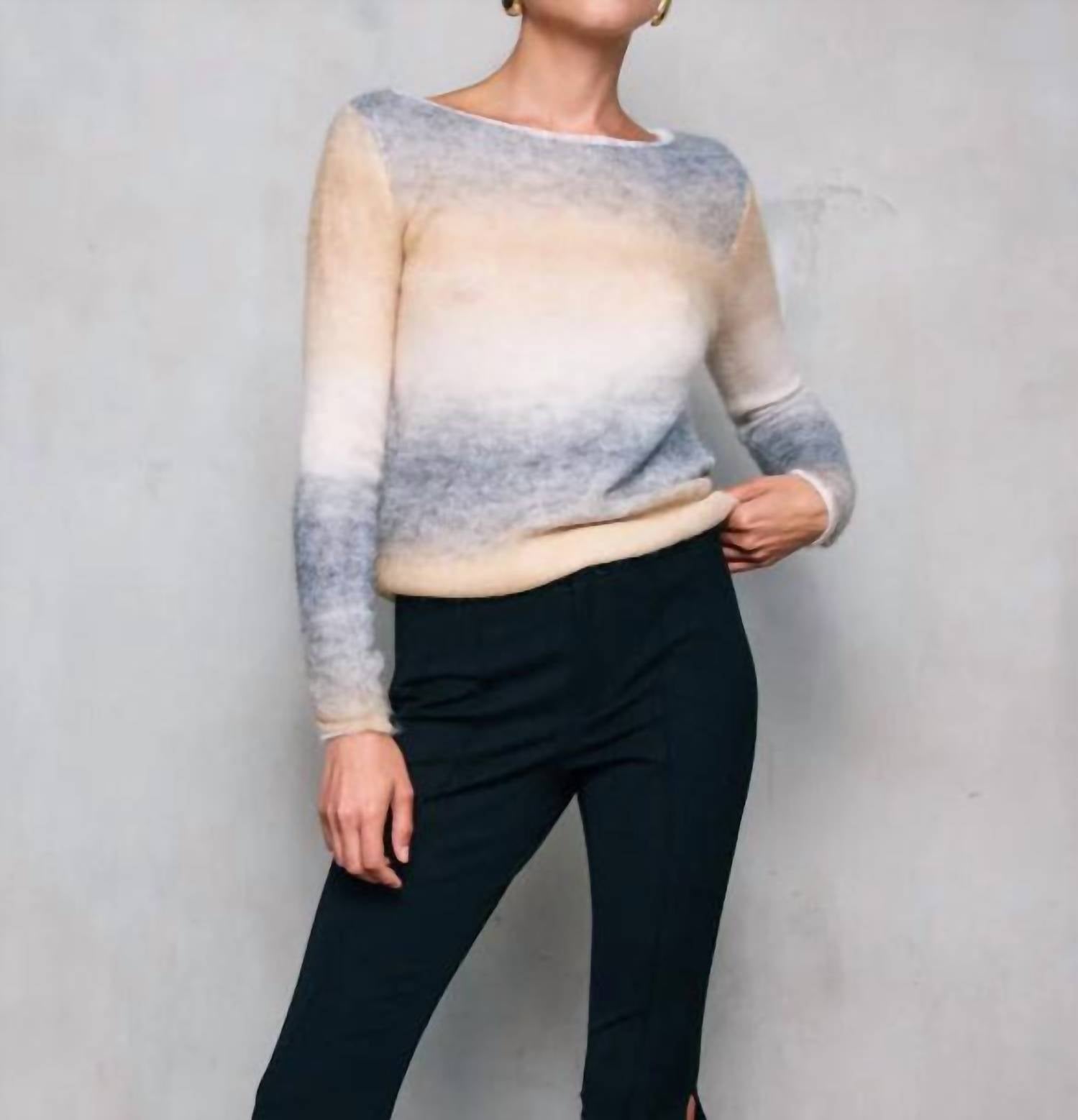 Line And Dot - Abstract Ombre Sweater