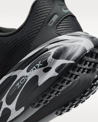 Nike - Men's Vomero 18 Road Running Shoes