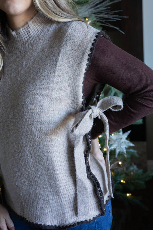 Le Lis - Isabelle Mock Neck Sweater Vest