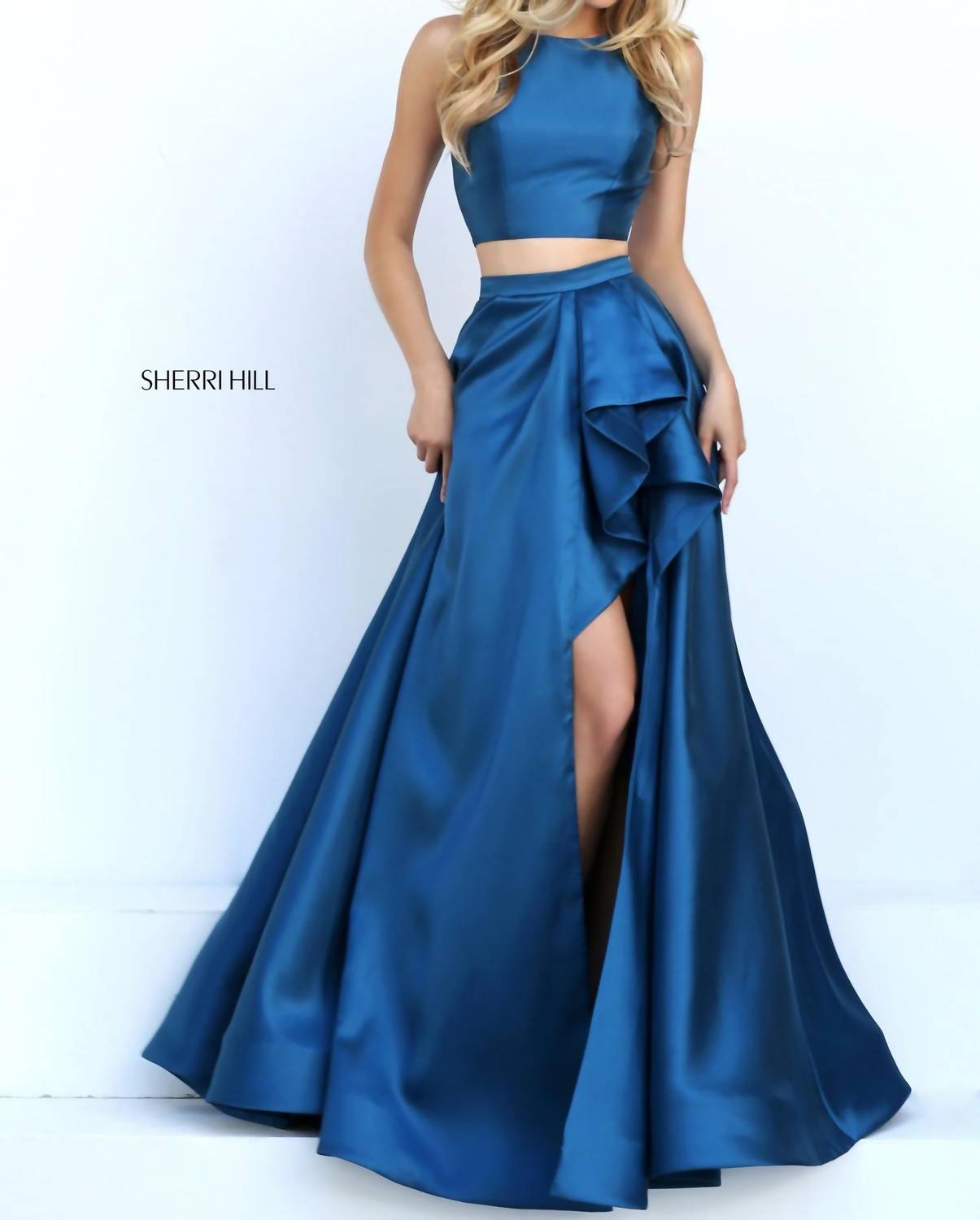 Sherri Hill - A-line Open Back Maxi Dress