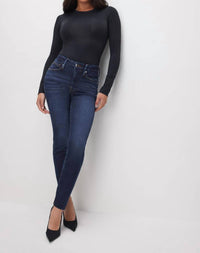 Good American - Petite Skinny Jeans