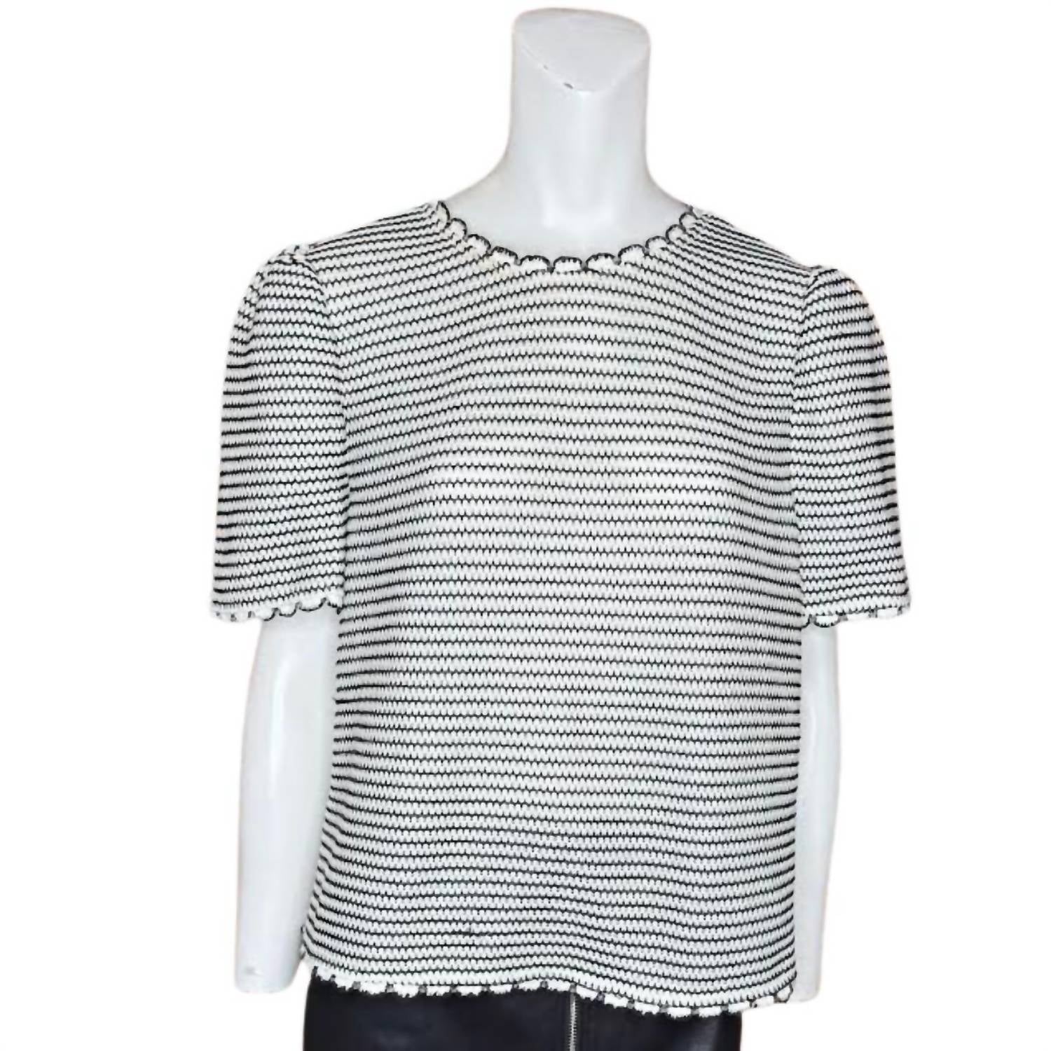 Adrianna Papell - Scallop Trim Short Sleeve Top