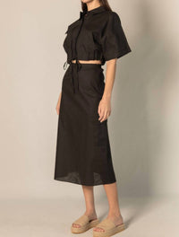 Before You Collection Brynlee Linen Blend Cargo Midi Skirt in black - women's skirt - detail view