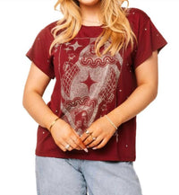Queen Of Sparkles - Scattered Jewel Card Logo Tee