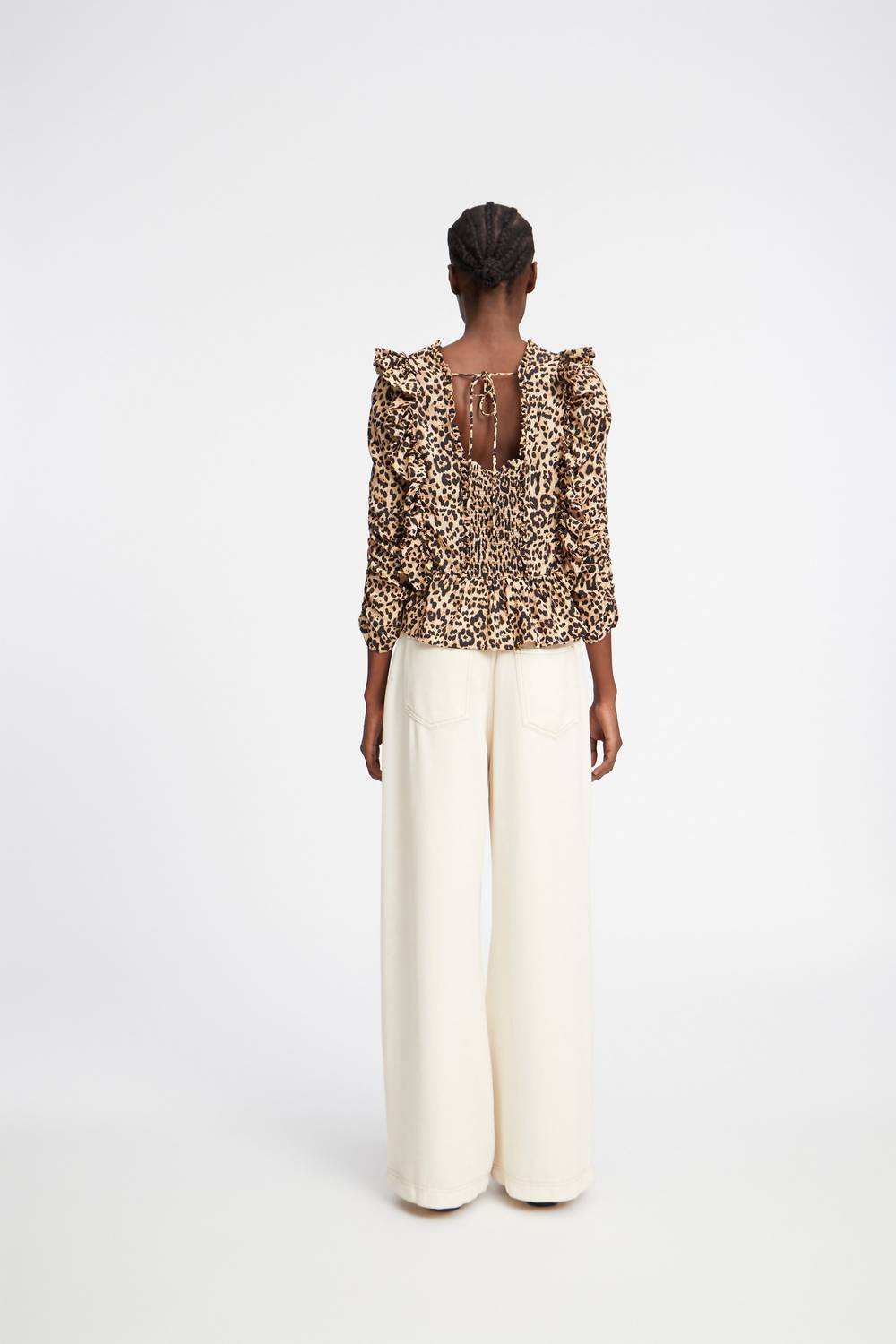 MUNTHE Crisp Blouse in camel - women's blouse - detail view