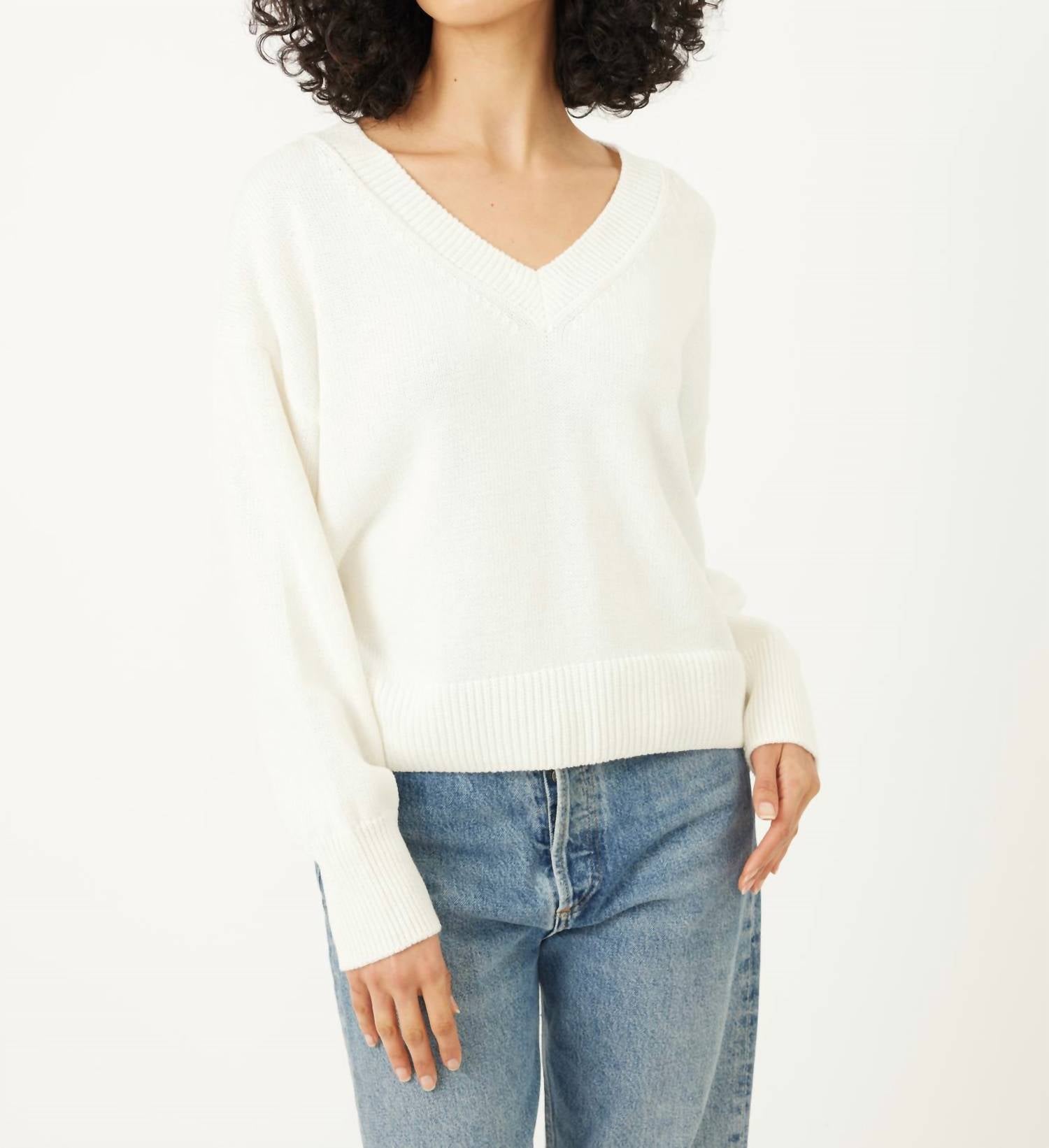 Stitches & Stripes - NOVA V NECK