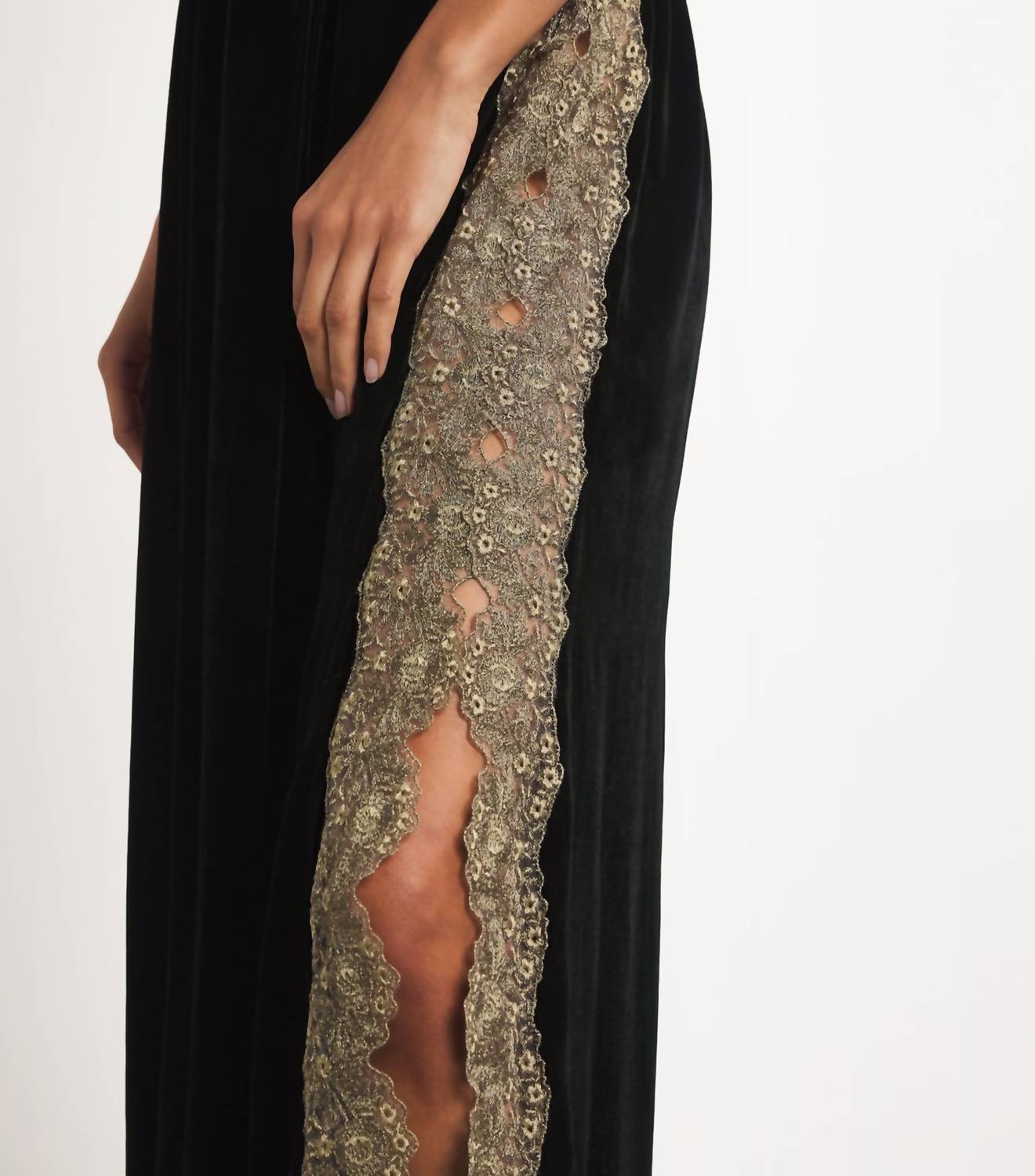 Loretta Caponi - Sabina Sleeveless Tie Shoulder Lace Detail Velvet Dress
