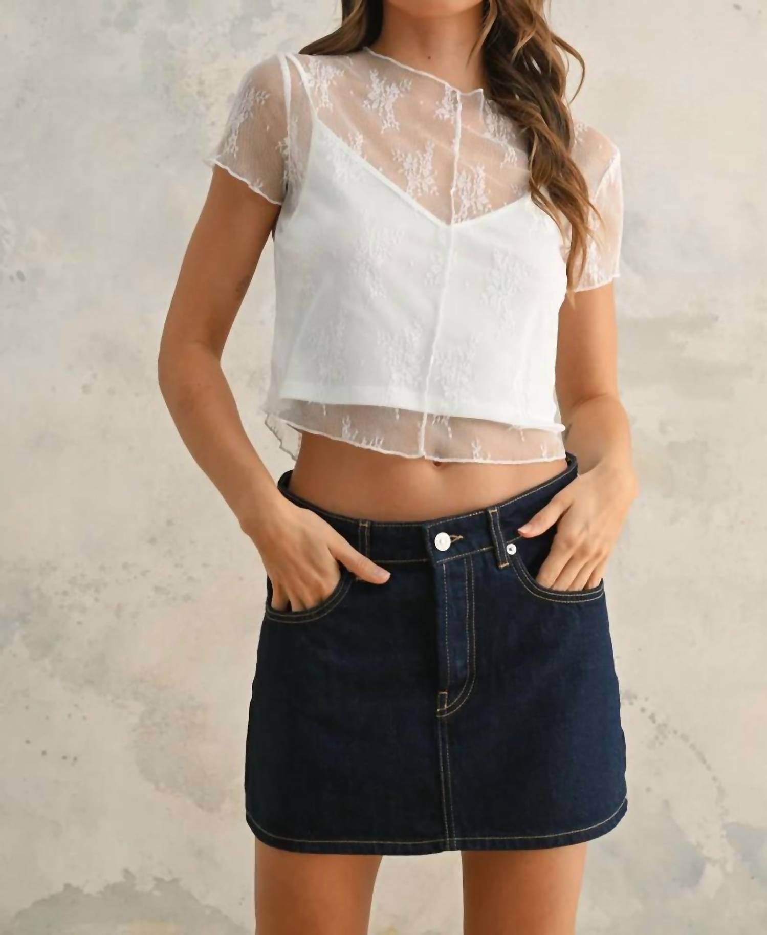 Miou Muse - Cropped Lace Top
