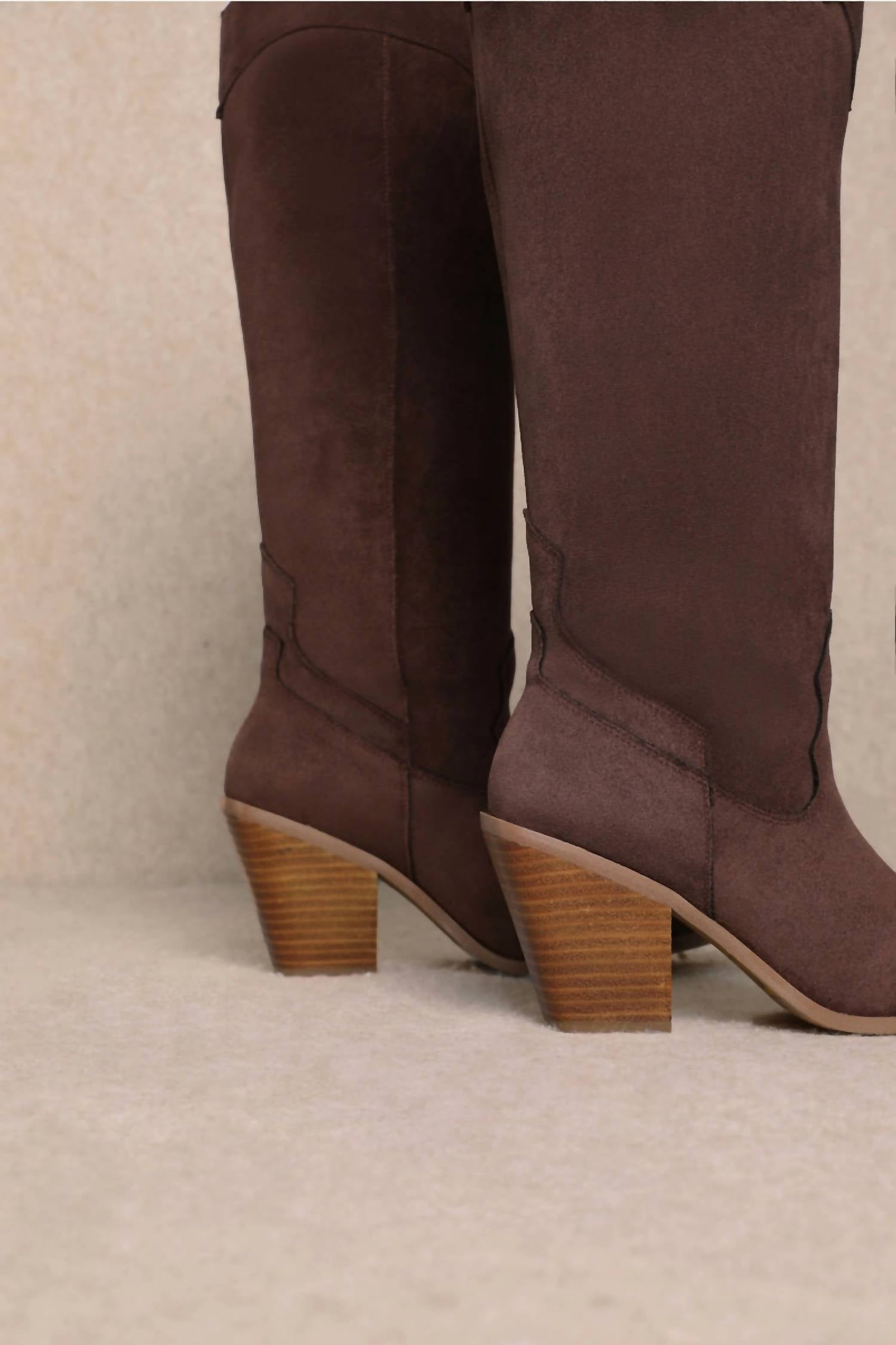 Miracle Miles - Women's Classy Suede Western Boots