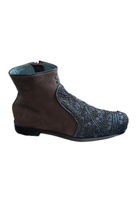 Meher Kakalia - Women's Queen Neva Boots