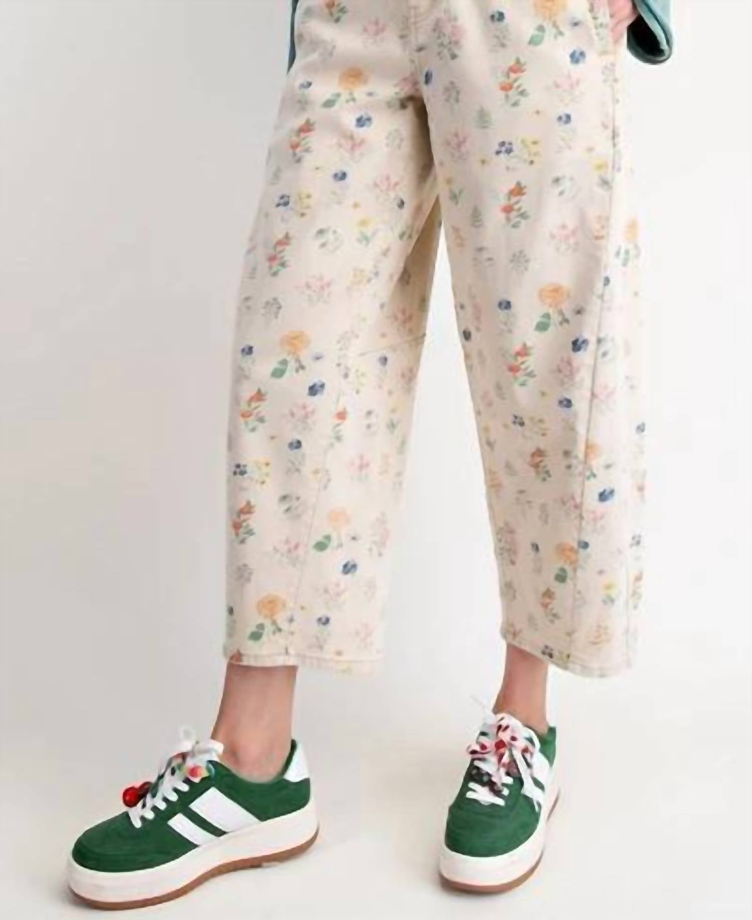Easel - Avery Floral Twill Barrel Pants
