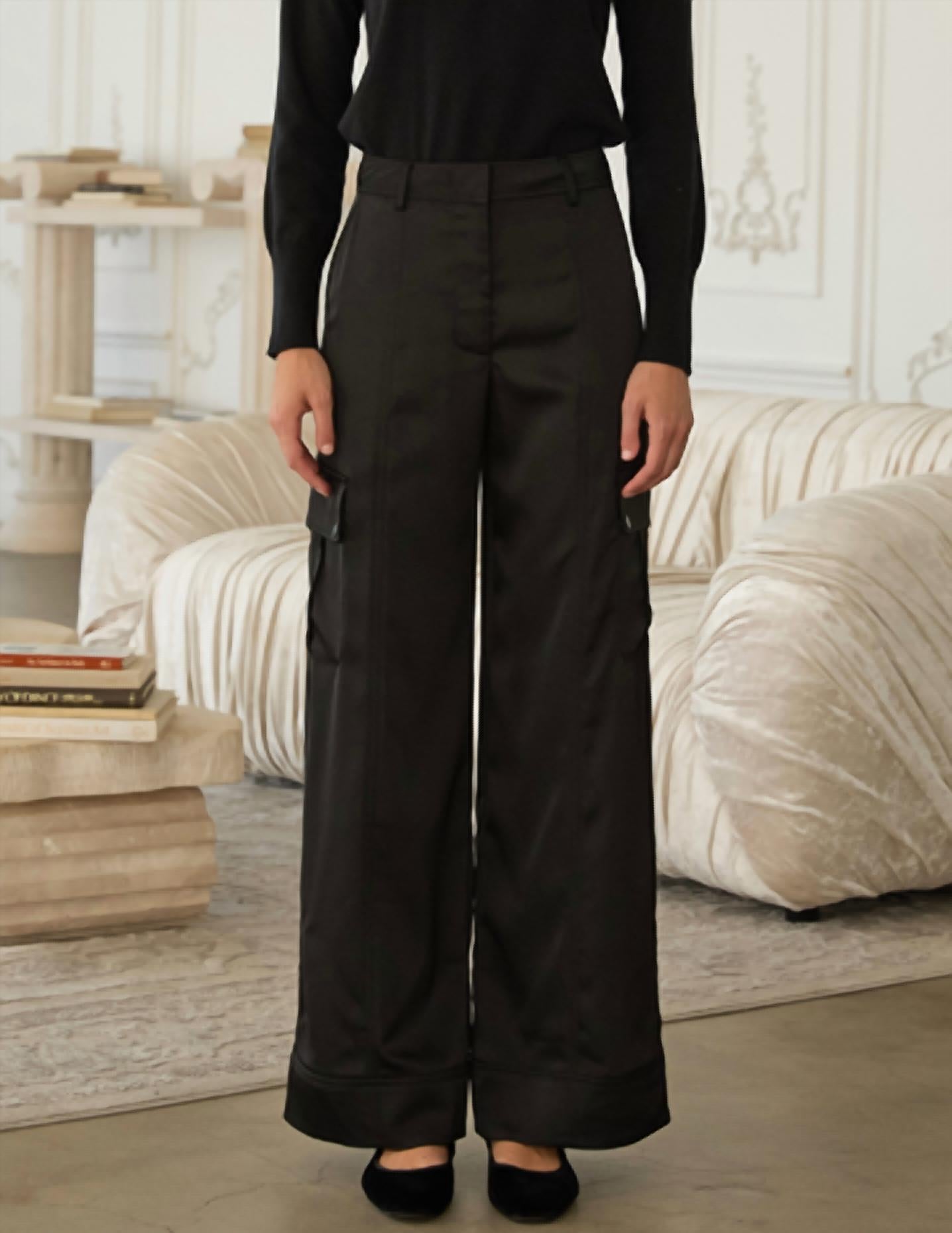 SKIES ARE BLUE Serena Cargo Pants in black - women's pants