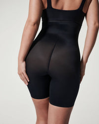 Spanx - Invisible Shaping High Waisted Mid Thigh Short
