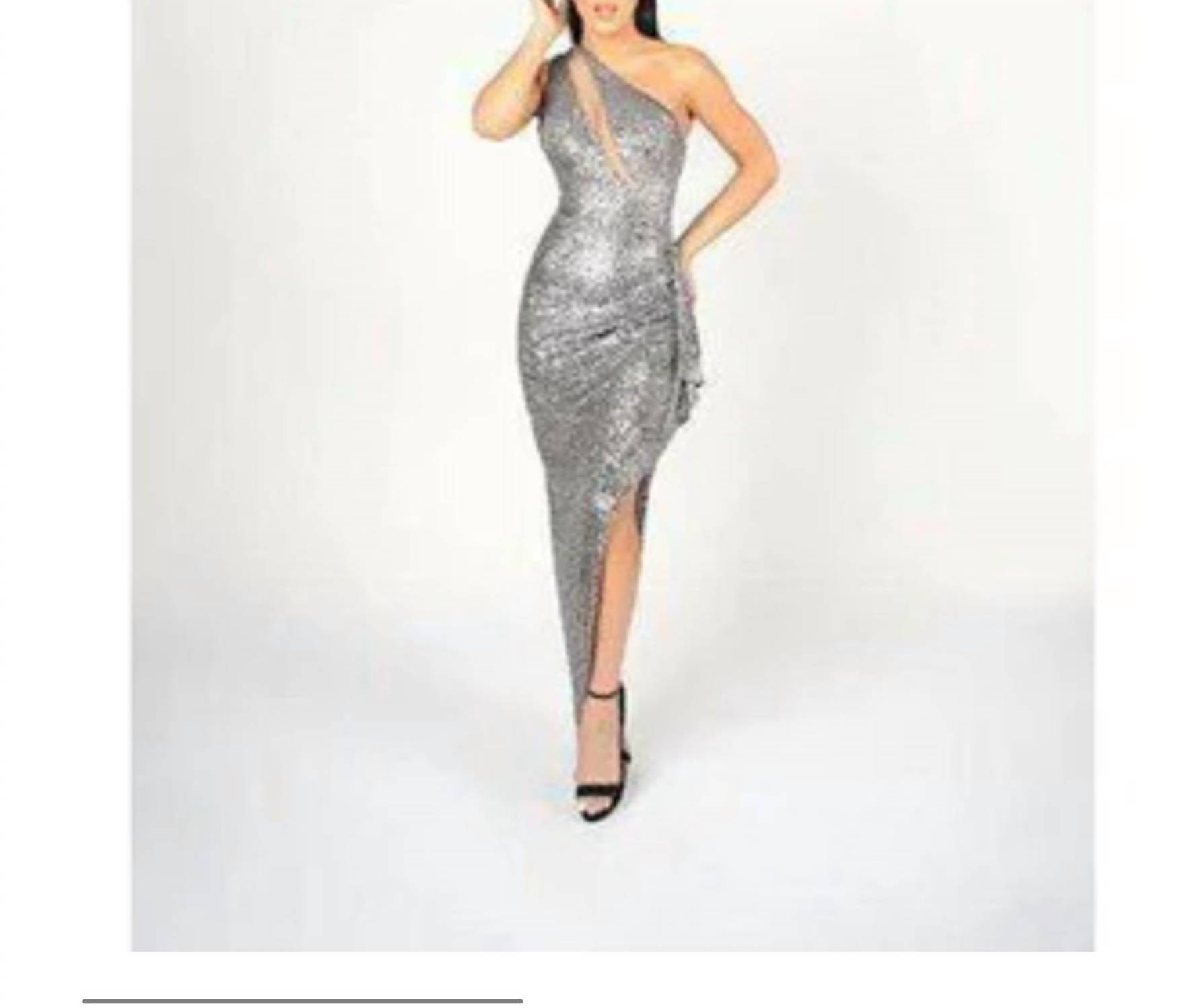 one shoulder gown