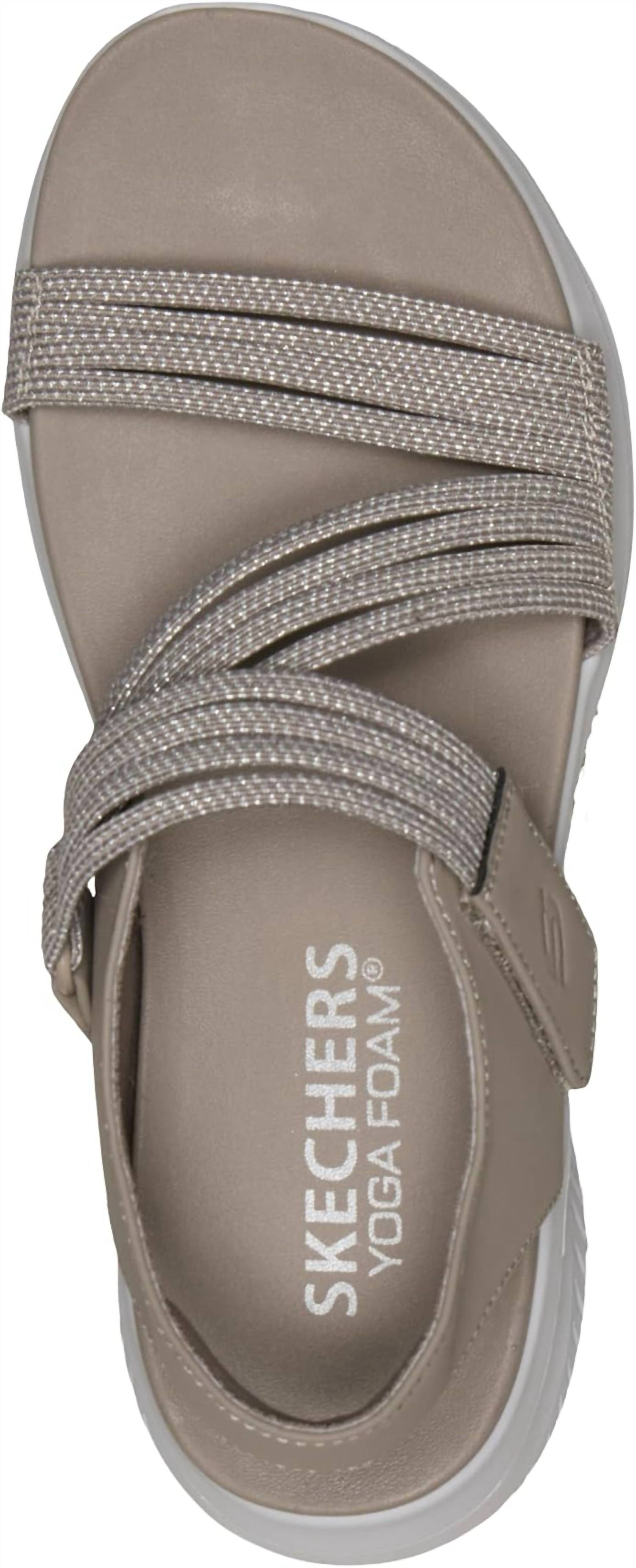 Skechers - Women's Ultra Flex 3.0 Sandal Sunday Candy Sandal