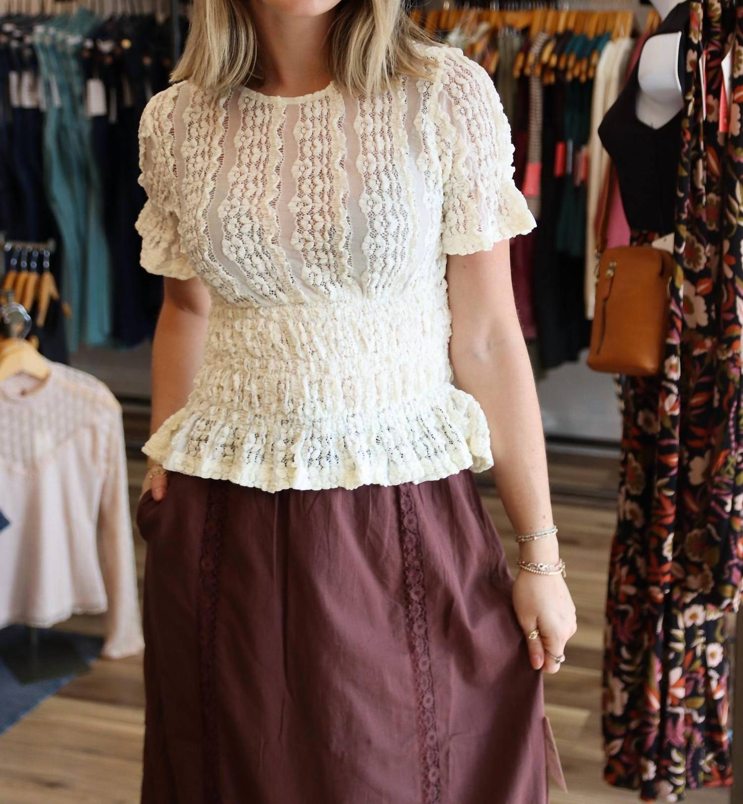 Miou Muse - Short Sleeve Lace Blouse