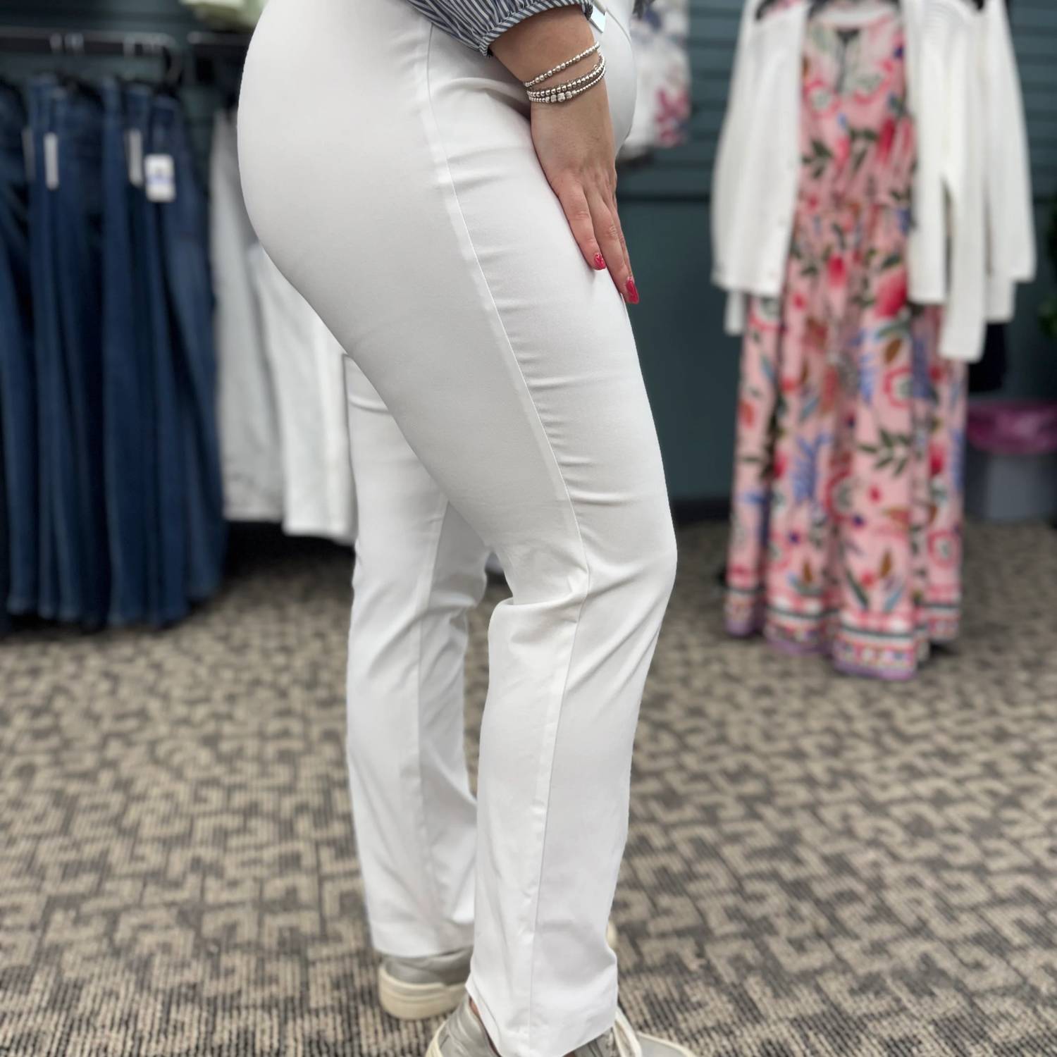 Lulu-B - Pull-on Ankle Pant