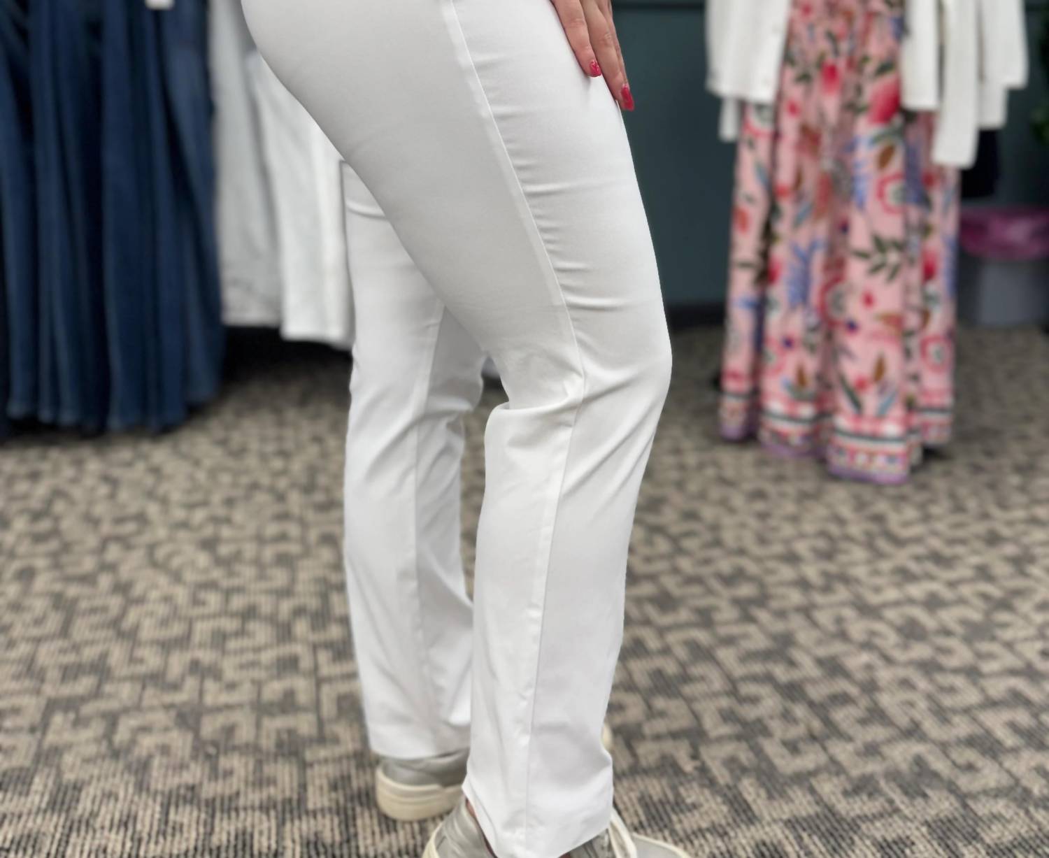 Lulu-B - Pull-on Ankle Pant