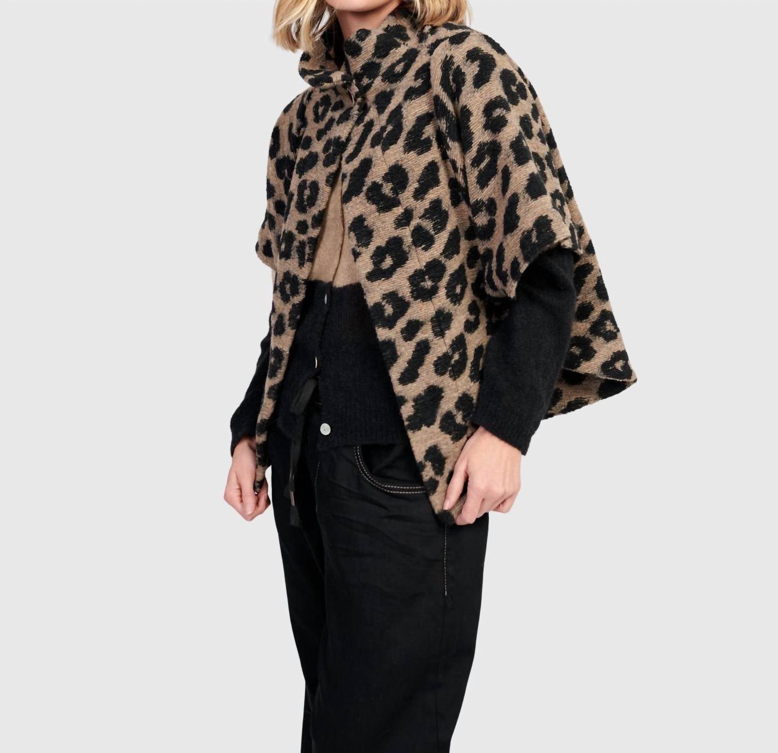 ALEMBIKA Panthera Cozy Cropped Jacket in leopard - women's jacket - view 6