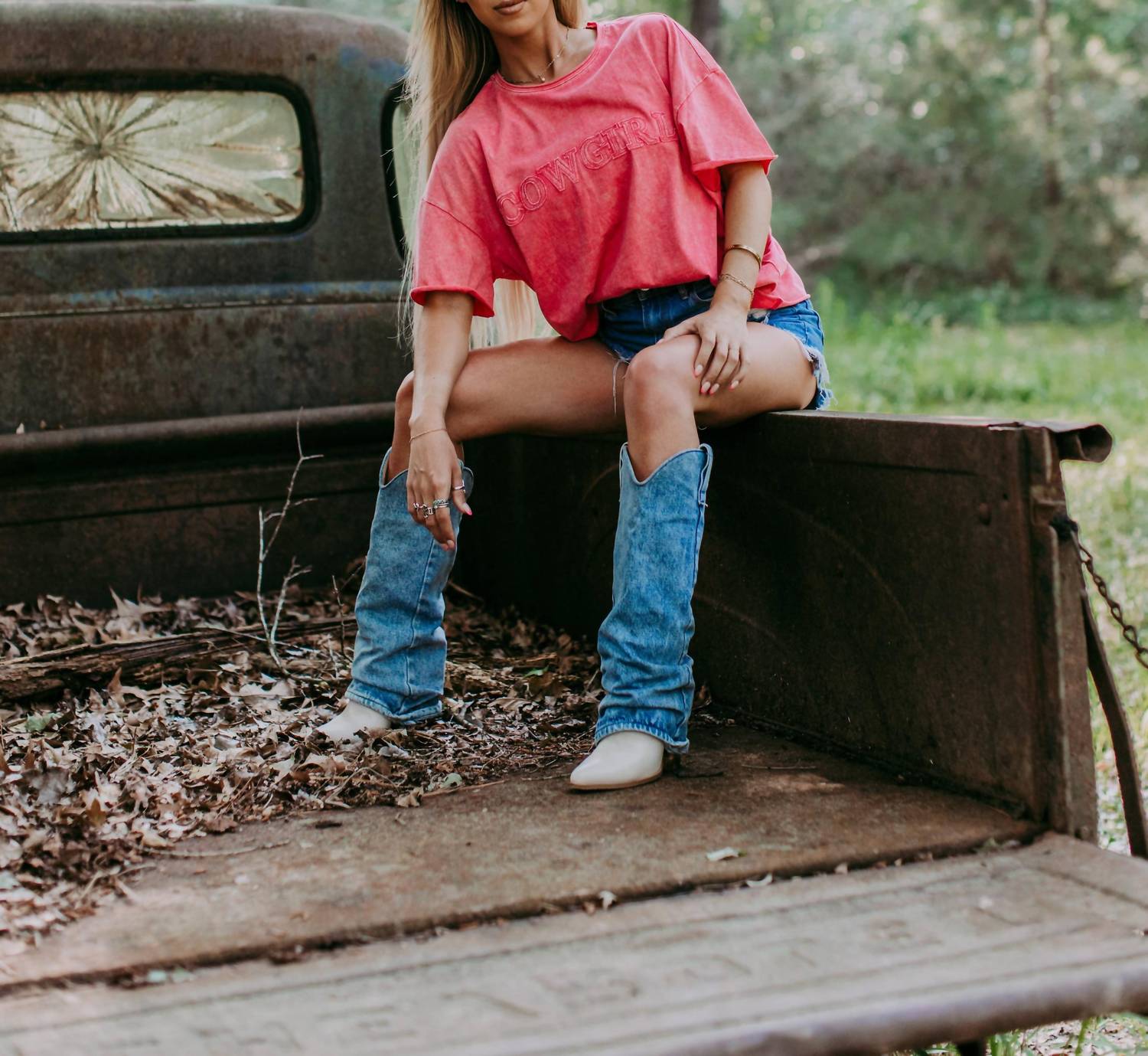 Merigold Kiss - Cowgirl Acid Washed Tee