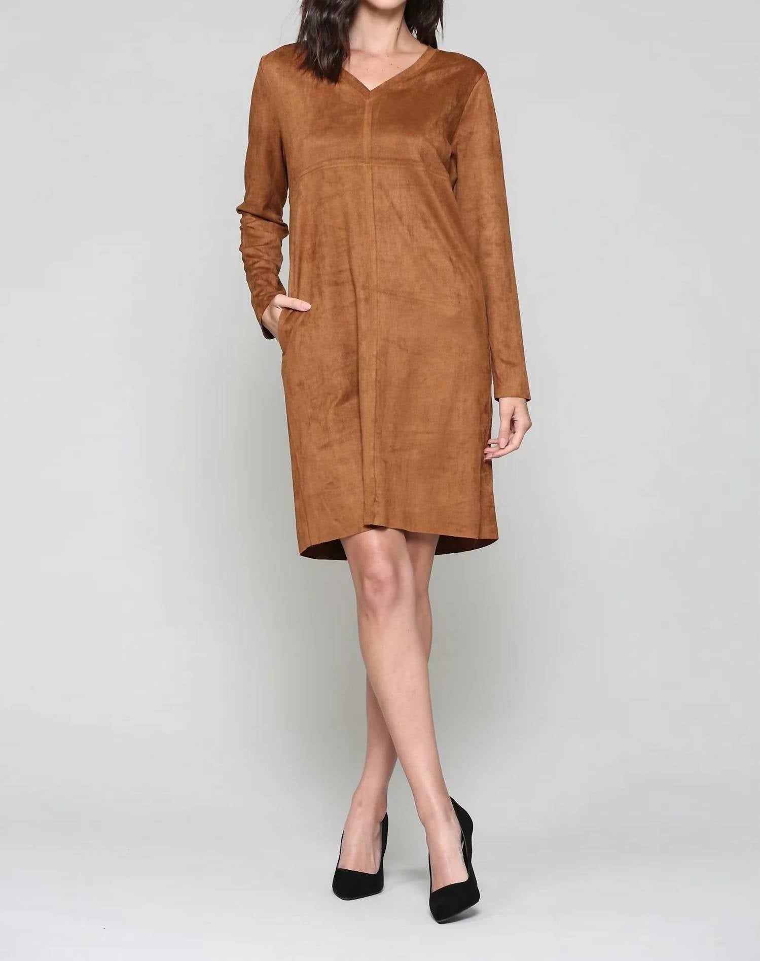 Joh - Short suede v-neck dress with pockets
