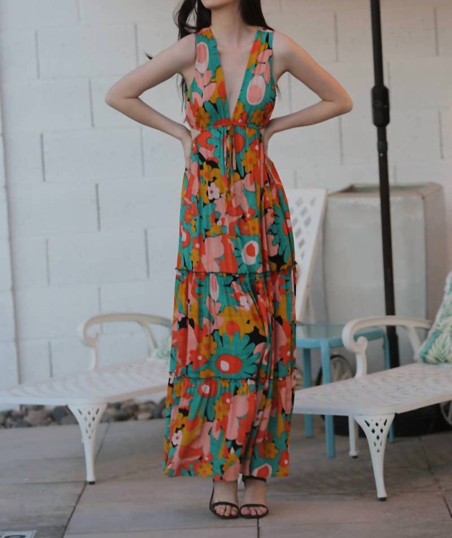 Angie - V-neck Maxi Dress
